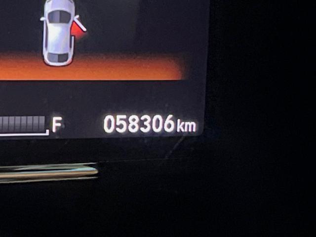 ヴェゼル ハイブリッドＺ・ホンダセンシング　禁煙車　純正ＳＤナビ　バックカメラ　レーダークルーズコントロール　ホンダセンシング　シートヒーター　ＥＴＣ　１７インチ純正アルミ　左右独立オートエアコン　ブラウン革ファブリックコンビシート　トノカバー（23枚目）