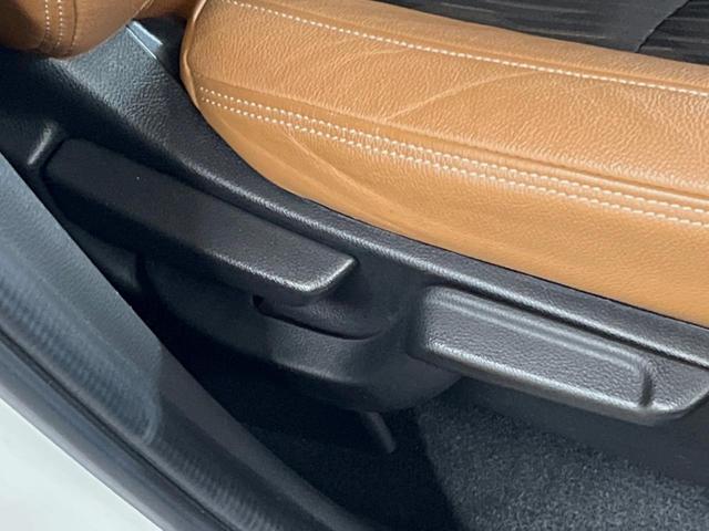 ヴェゼル ハイブリッドＺ・ホンダセンシング　禁煙車　純正ＳＤナビ　バックカメラ　レーダークルーズコントロール　ホンダセンシング　シートヒーター　ＥＴＣ　１７インチ純正アルミ　左右独立オートエアコン　ブラウン革ファブリックコンビシート　トノカバー（38枚目）