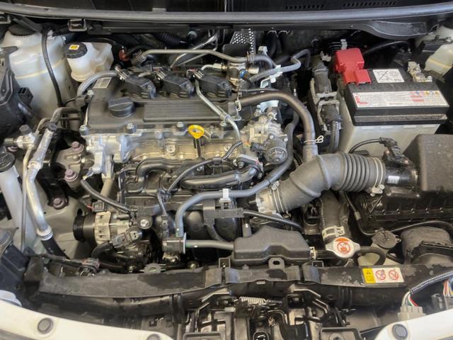 ヤリスクロス Ｚ　８型ディスプレイオーディオ　バックカメラ　セーフティセンス　レーダークルーズ　ブラインドスポットモニター　パワーシート　シートヒーター　１８インチ純正アルミ　ＬＥＤヘッド　ハーフレザーシート　ＥＴＣ（19枚目）