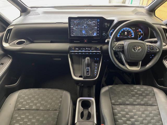 ヴォクシー ハイブリッドS-Z 禁煙車 10.5インチディスプレイオーディオ 全周囲カメラ セーフティーセンス シートヒーター ハーフレザーシート 両側電動スライドドア 純正17インチアルミ パワーバックドア 三眼LEDヘッド(2枚目)