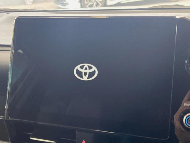 ヴォクシー ハイブリッドS-Z 禁煙車 10.5インチディスプレイオーディオ 全周囲カメラ セーフティーセンス シートヒーター ハーフレザーシート 両側電動スライドドア 純正17インチアルミ パワーバックドア 三眼LEDヘッド(3枚目)