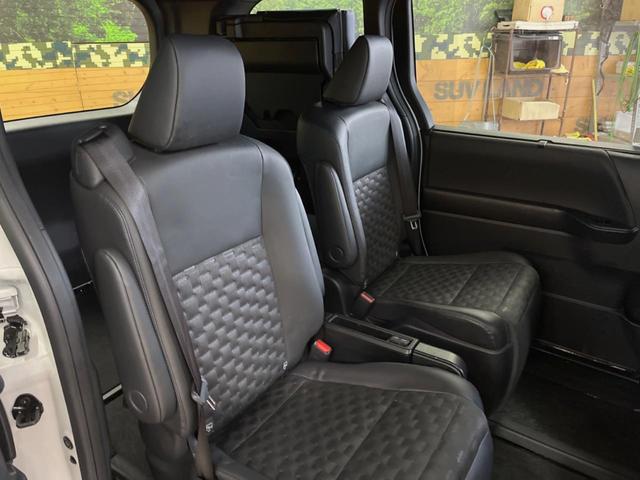 ヴォクシー ハイブリッドS-Z 禁煙車 10.5インチディスプレイオーディオ 全周囲カメラ セーフティーセンス シートヒーター ハーフレザーシート 両側電動スライドドア 純正17インチアルミ パワーバックドア 三眼LEDヘッド(8枚目)