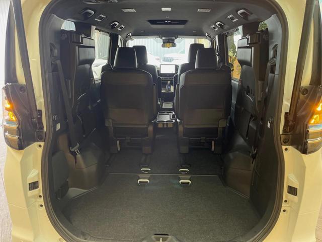 ヴォクシー ハイブリッドS-Z 禁煙車 10.5インチディスプレイオーディオ 全周囲カメラ セーフティーセンス シートヒーター ハーフレザーシート 両側電動スライドドア 純正17インチアルミ パワーバックドア 三眼LEDヘッド(10枚目)