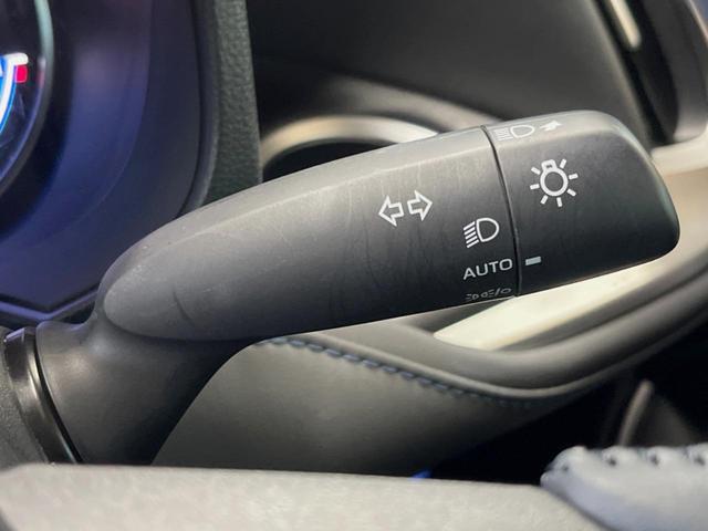 ヴォクシー ハイブリッドS-Z 禁煙車 10.5インチディスプレイオーディオ 全周囲カメラ セーフティーセンス シートヒーター ハーフレザーシート 両側電動スライドドア 純正17インチアルミ パワーバックドア 三眼LEDヘッド(24枚目)