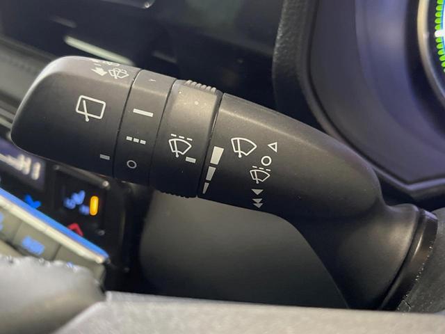 ヴォクシー ハイブリッドS-Z 禁煙車 10.5インチディスプレイオーディオ 全周囲カメラ セーフティーセンス シートヒーター ハーフレザーシート 両側電動スライドドア 純正17インチアルミ パワーバックドア 三眼LEDヘッド(25枚目)