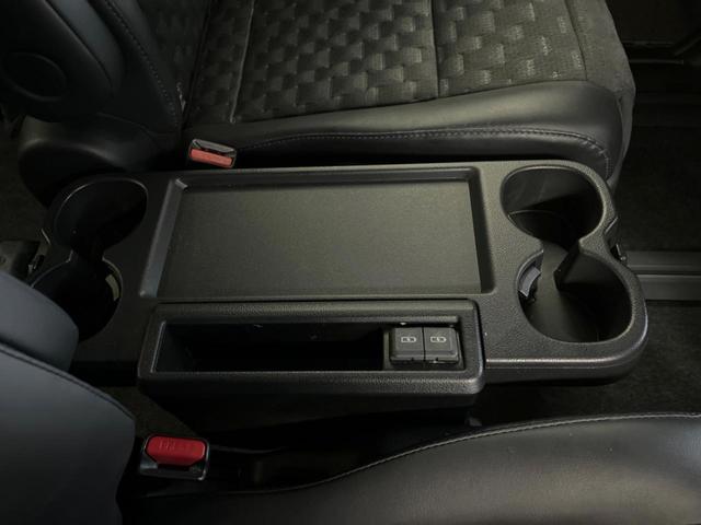 ヴォクシー ハイブリッドS-Z 禁煙車 10.5インチディスプレイオーディオ 全周囲カメラ セーフティーセンス シートヒーター ハーフレザーシート 両側電動スライドドア 純正17インチアルミ パワーバックドア 三眼LEDヘッド(39枚目)