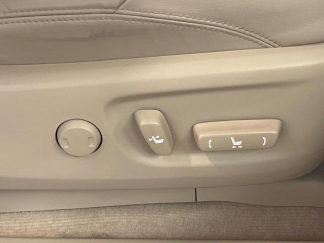 ランドクルーザープラド TX Lパッケージ 4WD サンルーフ セーフティセンス 純正9インチディスプレイオーディオ 全周囲カメラ レーダークルーズ 禁煙車 シートベンチレーション パワーシート ブラインドスポットモニター ルーフレール ETC(30枚目)