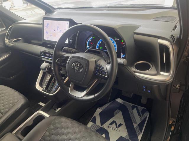 ヴォクシー ハイブリッドS-Z 10.5インチディスプレイオーディオ バックカメラ セーフティセンス レーダークルーズ 両側パワスラ ハーフレザーシート シートヒーター 純正17インチアルミ 三眼LEDヘッド スマートキー ETC(31枚目)