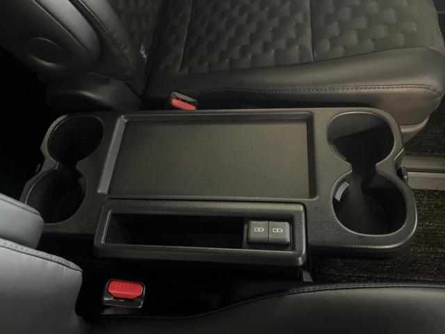 ヴォクシー ハイブリッドS-Z 10.5インチディスプレイオーディオ バックカメラ セーフティセンス レーダークルーズ 両側パワスラ ハーフレザーシート シートヒーター 純正17インチアルミ 三眼LEDヘッド スマートキー ETC(34枚目)