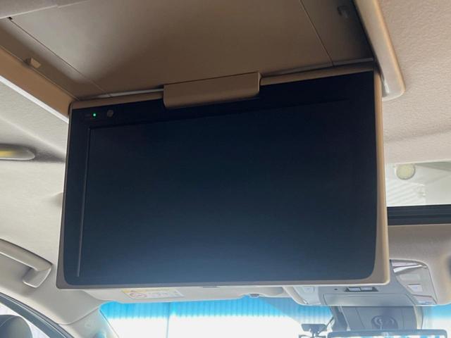 アルファード ２．５Ｓ　Ｃパッケージ　禁煙車　９インチディスプレイオーディオ　バックカメラ　１２．１インチフリップ　レーダークルーズ　ブラインドスポットモニター　セーフティセンス　ウッドコンビステアリング　合皮シート　１８インチアルミ（6枚目）