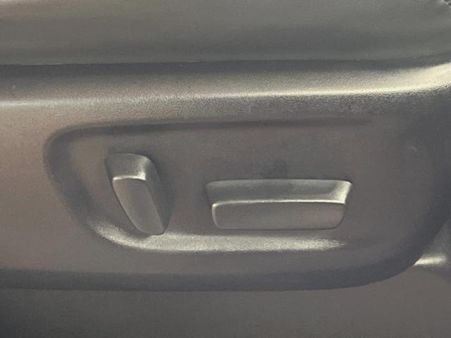 アルファード ２．５Ｓ　Ｃパッケージ　禁煙車　９インチディスプレイオーディオ　バックカメラ　１２．１インチフリップ　レーダークルーズ　ブラインドスポットモニター　セーフティセンス　ウッドコンビステアリング　合皮シート　１８インチアルミ（32枚目）