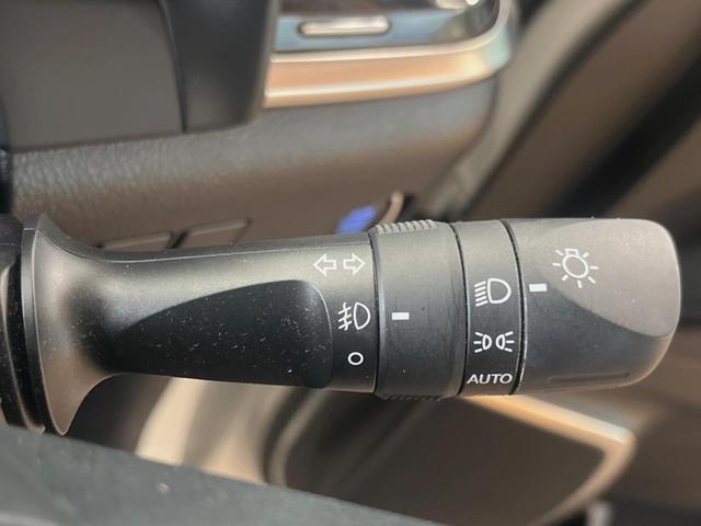 アルファード ２．５Ｓ　Ｃパッケージ　禁煙車　９インチディスプレイオーディオ　バックカメラ　１２．１インチフリップ　レーダークルーズ　ブラインドスポットモニター　セーフティセンス　ウッドコンビステアリング　合皮シート　１８インチアルミ（44枚目）