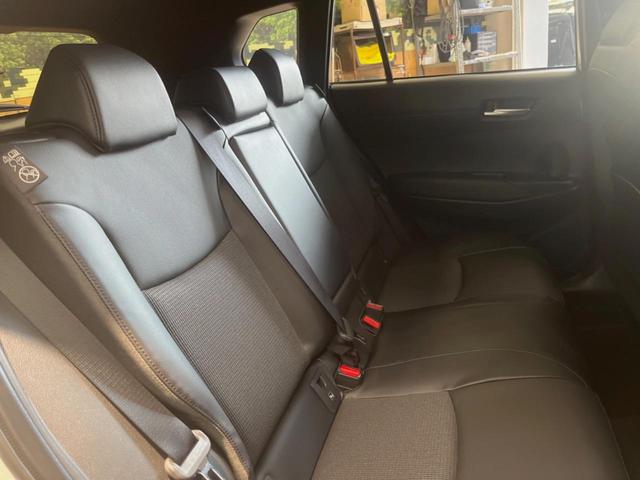 カローラクロス ハイブリッド Z 登録済未使用車 ガラスルーフ 10.5型ディスプレイオーディオ 全周囲カメラ レーダークルーズ ブラインドスポットモニター パワーバックドア シートベンチレーション ETC パワーシート LEDヘッド(10枚目)