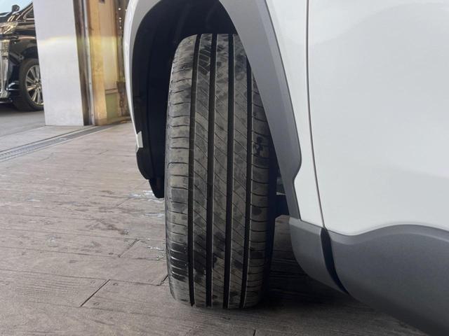 カローラクロス ハイブリッド Z 登録済未使用車 ガラスルーフ 10.5型ディスプレイオーディオ 全周囲カメラ レーダークルーズ ブラインドスポットモニター パワーバックドア シートベンチレーション ETC パワーシート LEDヘッド(24枚目)