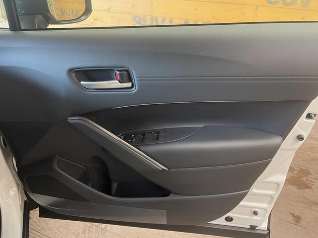 カローラクロス ハイブリッド Z 登録済未使用車 ガラスルーフ 10.5型ディスプレイオーディオ 全周囲カメラ レーダークルーズ ブラインドスポットモニター パワーバックドア シートベンチレーション ETC パワーシート LEDヘッド(27枚目)