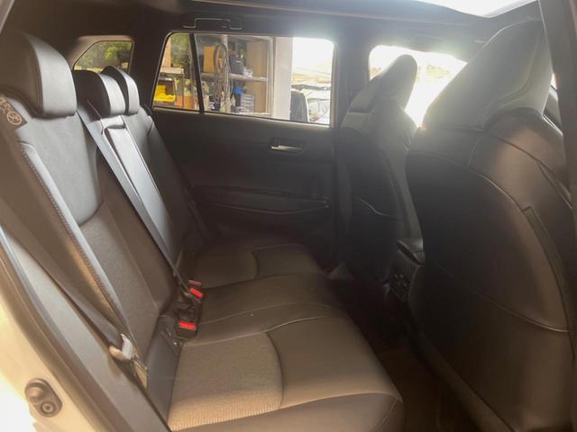 カローラクロス ハイブリッド Z 登録済未使用車 ガラスルーフ 10.5型ディスプレイオーディオ 全周囲カメラ レーダークルーズ ブラインドスポットモニター パワーバックドア シートベンチレーション ETC パワーシート LEDヘッド(33枚目)