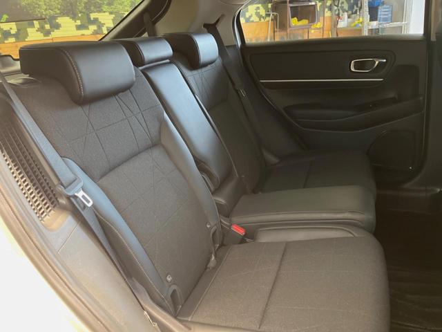 ヴェゼル e:HEV Z 禁煙車 純正9型ナビ バックカメラ ホンダコネクト ブラインドスポットモニター アダプティブクルーズコントロール 純正18インチアルミ パワーバックドア シートヒーター ETC Bluetooth(9枚目)