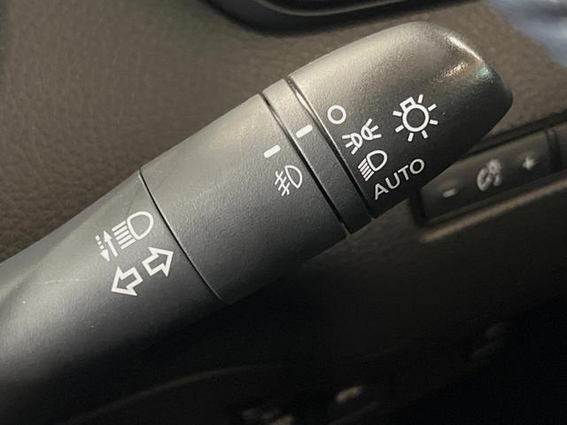 エクストレイル ２０Ｘｉ　純正９インチナビ　全周囲カメラ　プロパイロット　エマージェンシーブレーキ　デジタルインナーミラー　フリップダウン　パワーバックドア　ＬＥＤヘッド　全席シートヒーター　オートブレーキホールド　ＥＴＣ（45枚目）