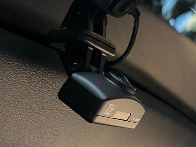 アルファードハイブリッド Ｚ　ムーンルーフ　１４型ディスプレイオーディオ　全周囲カメラ　フリップダウンモニター　レーダークルーズ　デジタルインナーミラー　両側電動スライドドア　パワーバックドア　シートベンチレーション　ＥＴＣ（64枚目）