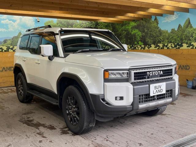 高透明度のガラス皮膜で撥水はもちろん、上質なツヤ・光沢を実現。紫外線や酸性雨から大切な愛車を保護し、色あせ・劣化を防止。「弾スプラッシュコート」、「弾プリミッサコート」からお選びいただけます。