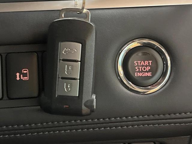 デリカD:5 P 純正10.1インチナビ 全周囲カメラ eアシスト レーダークルーズ ブラインドスポットモニター 両側パワスラ 電動ステップ シートヒーター LEDヘッド パワーバックドア 純正18インチアルミ ETC(37枚目)