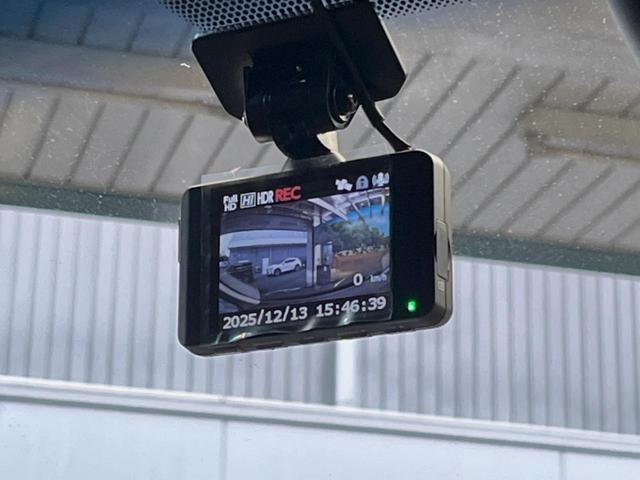 デリカD:5 P 純正10.1インチナビ 全周囲カメラ eアシスト レーダークルーズ ブラインドスポットモニター 両側パワスラ 電動ステップ シートヒーター LEDヘッド パワーバックドア 純正18インチアルミ ETC(44枚目)