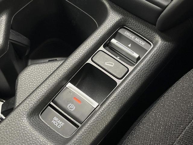 ヴェゼル e:HEV X 9インチホンダコネクトディスプレイ バックカメラ ホンダセンシング レーダークルーズ オートブレーキホールド 純正16インチアルミ コーナーセンサー LEDヘッド オートエアコン スマートキー ETC(6枚目)