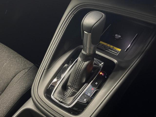 ヴェゼル e:HEV X 9インチホンダコネクトディスプレイ バックカメラ ホンダセンシング レーダークルーズ オートブレーキホールド 純正16インチアルミ コーナーセンサー LEDヘッド オートエアコン スマートキー ETC(44枚目)