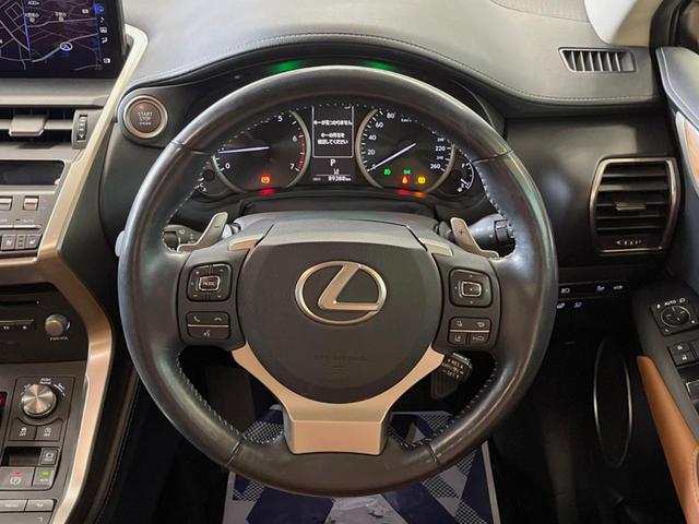 NX NX300 バージョンL サンルーフ 10.3インチメーカーナビ サイド・バックカメラ プリクラッシュセーフティ レーダークルーズ 茶革シート ブラインドスポットモニター シートベンチレーション 三眼LEDヘッド スマートキー(11枚目)