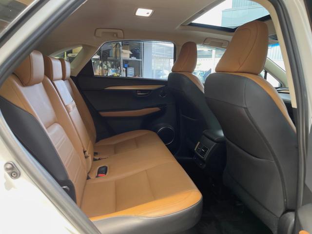 NX NX300 バージョンL サンルーフ 10.3インチメーカーナビ サイド・バックカメラ プリクラッシュセーフティ レーダークルーズ 茶革シート ブラインドスポットモニター シートベンチレーション 三眼LEDヘッド スマートキー(33枚目)