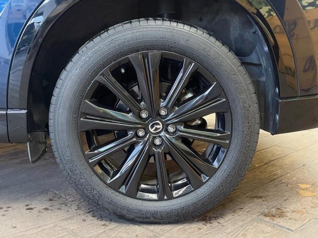 �y�����P�X�C���`�A���~�z�C�[���z�O�ςɃ}�b�`���������A���~�z�C�[���𑕒����Ă���܂��B�e��ЊO�A���~�z�C�[����A�X�^�b�h���X�^�C�����戵�����Ă���܂��B���񂲑��k����������