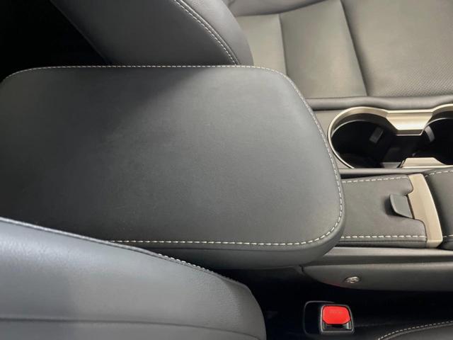 ＮＸ ＮＸ３００ｈ　スパイス＆シック　１０．３型ディスプレイオーディオ　サイド・バックカメラ　レーダークルーズ　禁煙車　シートベンチレーション　パワーバックドア　ブラインドスポットモニター　パワーシート　角型三眼ＬＥＤヘッド　ＥＴＣ（49枚目）