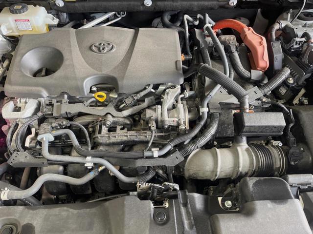 ＲＡＶ４ ハイブリッドＧ　パノラマサンルーフ　９インチディスプレイオーディオ　全周囲カメラ　セーフティセンス　レーダークルーズ　ブラインドスポットモニター　パワーバックドア　ＬＥＤヘッド　純正１８インチアルミ　スマートキー（18枚目）