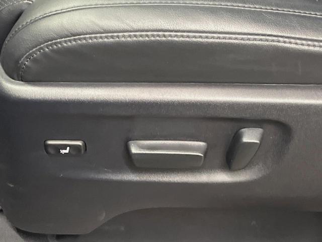 ヴェルファイア ２．５Ｚ　Ｇエディション　サンルーフ　ＢＩＧ－Ｘ１１型ナビ　バックカメラ　セーフティセンス　レーダークルーズ　フリップダウン　両側パワスラ　合皮シート　シートベンチレーション　ＬＥＤヘッド　１８インチアルミ　電動オットマン（22枚目）