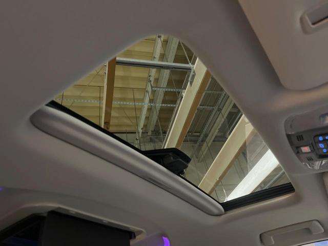 ヴェルファイア ２．５Ｚ　Ｇエディション　サンルーフ　ＢＩＧ－Ｘ１１型ナビ　バックカメラ　セーフティセンス　レーダークルーズ　フリップダウン　両側パワスラ　合皮シート　シートベンチレーション　ＬＥＤヘッド　１８インチアルミ　電動オットマン（33枚目）