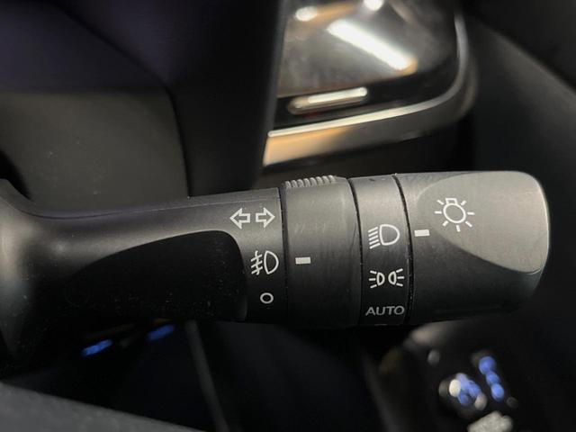 ヴェルファイア ２．５Ｚ　Ｇエディション　サンルーフ　ＢＩＧ－Ｘ１１型ナビ　バックカメラ　セーフティセンス　レーダークルーズ　フリップダウン　両側パワスラ　合皮シート　シートベンチレーション　ＬＥＤヘッド　１８インチアルミ　電動オットマン（43枚目）