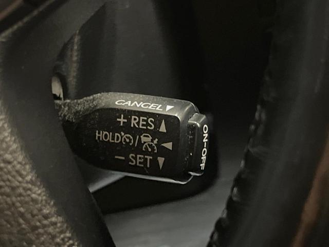 ヴェルファイア ２．５Ｚ　Ｇエディション　サンルーフ　ＢＩＧ－Ｘ１１型ナビ　バックカメラ　セーフティセンス　レーダークルーズ　フリップダウン　両側パワスラ　合皮シート　シートベンチレーション　ＬＥＤヘッド　１８インチアルミ　電動オットマン（46枚目）