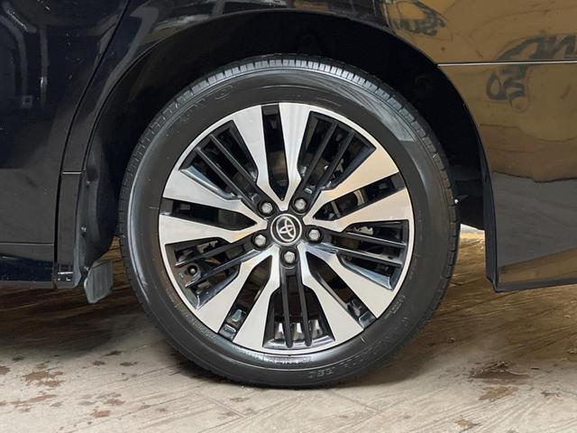 アルファード ２．５Ｓ　Ｃパッケージ　９インチディスプレイオーディオ　バックカメラ　セーフティセンス　レーダークルーズ　両側パワスラ　合皮シート　フリップダウン　シートベンチレーション　シーケンシャルターンランプ　１８インチアルミ　ＥＴＣ（26枚目）