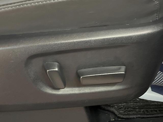 アルファード ２．５Ｓ　Ｃパッケージ　９インチディスプレイオーディオ　バックカメラ　セーフティセンス　レーダークルーズ　両側パワスラ　合皮シート　フリップダウン　シートベンチレーション　シーケンシャルターンランプ　１８インチアルミ　ＥＴＣ（31枚目）