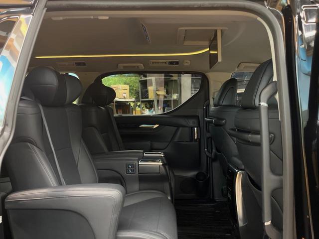 アルファード ２．５Ｓ　Ｃパッケージ　９インチディスプレイオーディオ　バックカメラ　セーフティセンス　レーダークルーズ　両側パワスラ　合皮シート　フリップダウン　シートベンチレーション　シーケンシャルターンランプ　１８インチアルミ　ＥＴＣ（34枚目）