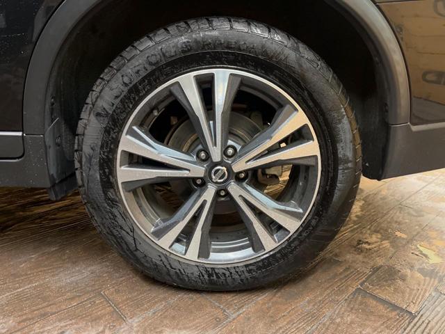 �y�����P�W�C���`�A���~�z�C�[���z�O�ςɃ}�b�`���������A���~�z�C�[���𑕒����Ă���܂��B�e��ЊO�A���~�z�C�[����A�X�^�b�h���X�^�C�����戵�����Ă���܂��B���񂲑��k����������