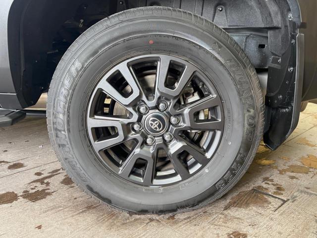 ランドクルーザー２５０ ＶＸ　サンルーフ　１２．３型ディスプレイオーディオ　全周囲カメラ　レーダークルーズ　シートベンチレーション　セーフティセンス　ブラインドスポットモニター　パワーバックドア　シートメモリー　ＥＴＣ（16枚目）