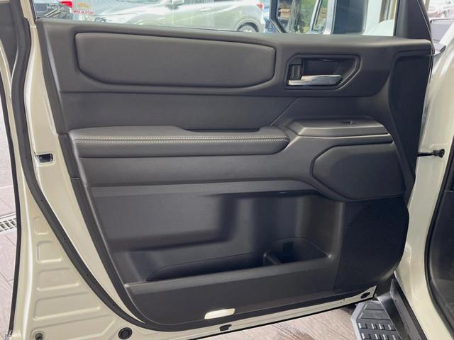 ランドクルーザー２５０ ＶＸ　サンルーフ　１２．３型ディスプレイオーディオ　全周囲カメラ　レーダークルーズ　シートベンチレーション　セーフティセンス　ブラインドスポットモニター　パワーバックドア　シートメモリー　ＥＴＣ（27枚目）