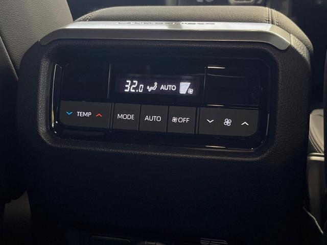 ランドクルーザー２５０ ＶＸ　サンルーフ　１２．３型ディスプレイオーディオ　全周囲カメラ　レーダークルーズ　シートベンチレーション　セーフティセンス　ブラインドスポットモニター　パワーバックドア　シートメモリー　ＥＴＣ（42枚目）