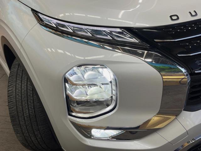 アウトランダーＰＨＥＶ Ｐ　７人乗り　９型ディスプレイオーディオ　全周囲カメラ　マイパイロット　レーダークルーズ　パワーバックドア　シートヒーター　ブラインドスポットモニター　シートメモリー　ＬＥＤヘッド　ＥＴＣ　４ＷＤ（14枚目）