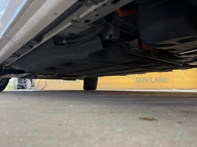 アウトランダーＰＨＥＶ Ｐ　７人乗り　９型ディスプレイオーディオ　全周囲カメラ　マイパイロット　レーダークルーズ　パワーバックドア　シートヒーター　ブラインドスポットモニター　シートメモリー　ＬＥＤヘッド　ＥＴＣ　４ＷＤ（29枚目）