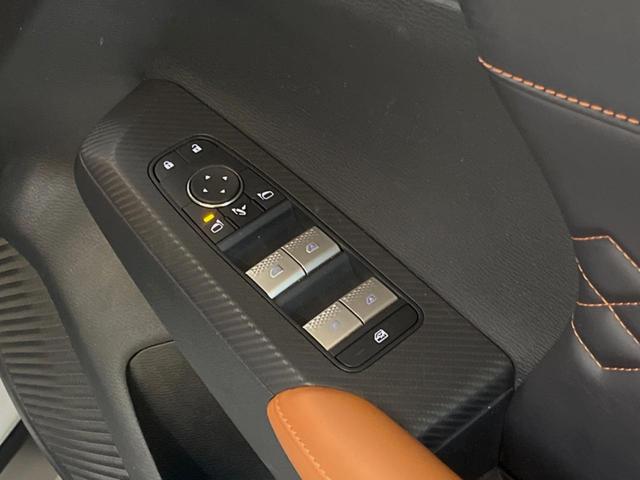 アウトランダーＰＨＥＶ Ｐ　７人乗り　９型ディスプレイオーディオ　全周囲カメラ　マイパイロット　レーダークルーズ　パワーバックドア　シートヒーター　ブラインドスポットモニター　シートメモリー　ＬＥＤヘッド　ＥＴＣ　４ＷＤ（37枚目）