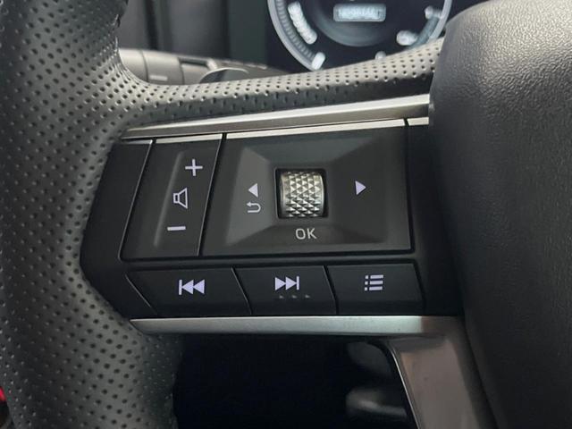 アウトランダーＰＨＥＶ Ｐ　７人乗り　９型ディスプレイオーディオ　全周囲カメラ　マイパイロット　レーダークルーズ　パワーバックドア　シートヒーター　ブラインドスポットモニター　シートメモリー　ＬＥＤヘッド　ＥＴＣ　４ＷＤ（43枚目）