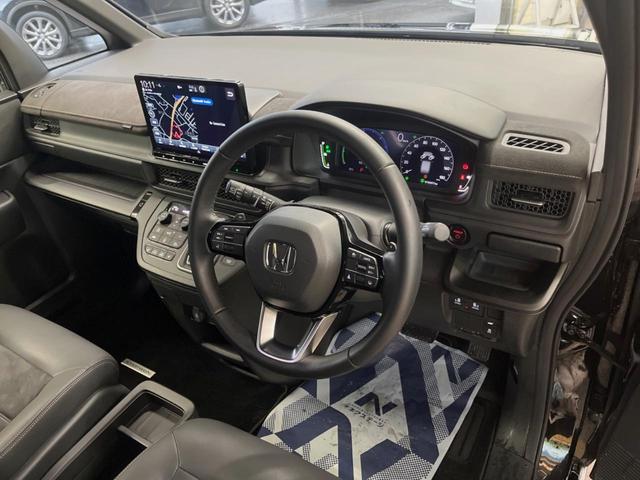 �y�n�[�t���U�[�V�[�g�z�������ƍ���S�n�𗼗������l�C�̃V�[�g���w�ʁE���ʂ̃t�@�u���b�N�f�ނ́A�ʋC���̗ǂ��⊊��ɂ����ɗD��Ă��܂��B�C���╞���ɍ��E���ꂸ���K�ɂ���肢�������܂��B