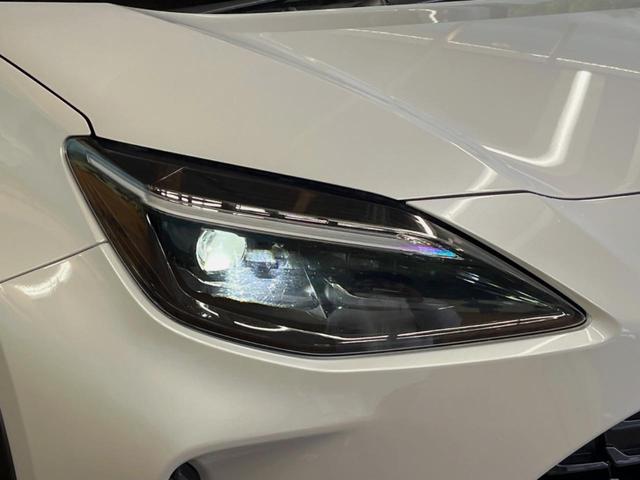 ヤリスクロス ハイブリッドＺ　禁煙車　純正８インチナビ　パノラミックビューモニター　トヨタセーフティセンス　ブラインドスポットモニター　ＥＴＣ　パワーシート　ステアリングヒーター　ハーフレザーシート　１８インチ純正アルミ（14枚目）